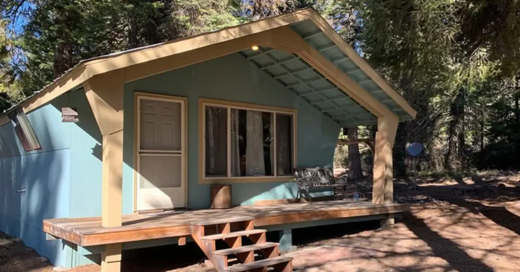 Roe Cabin - Places to Stay in Klamath Falls